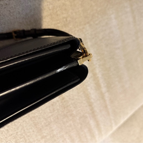 LOUIS VUITTON Epi Grenelle Shoulder Bag Black - Picture 3 of 16